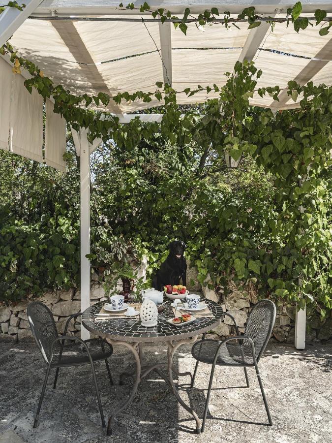 Trulli Del Bosco Bed & Breakfast Alberobello Exterior photo