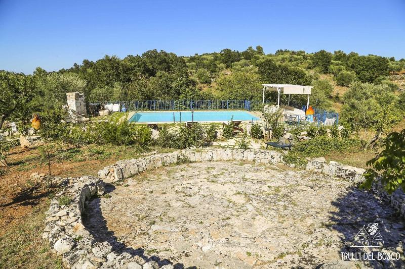 Trulli Del Bosco Bed & Breakfast Alberobello Exterior photo