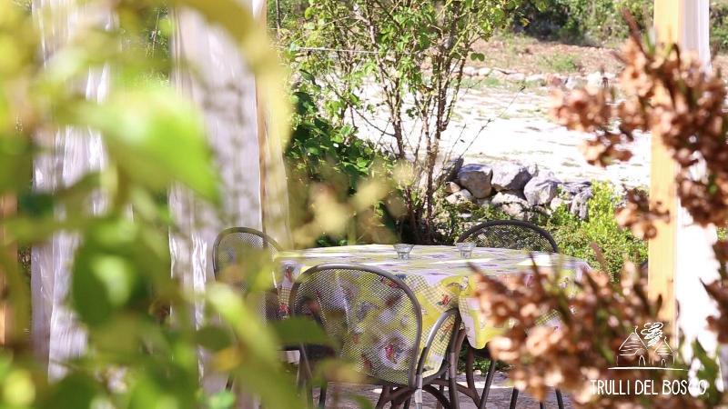 Trulli Del Bosco Bed & Breakfast Alberobello Exterior photo